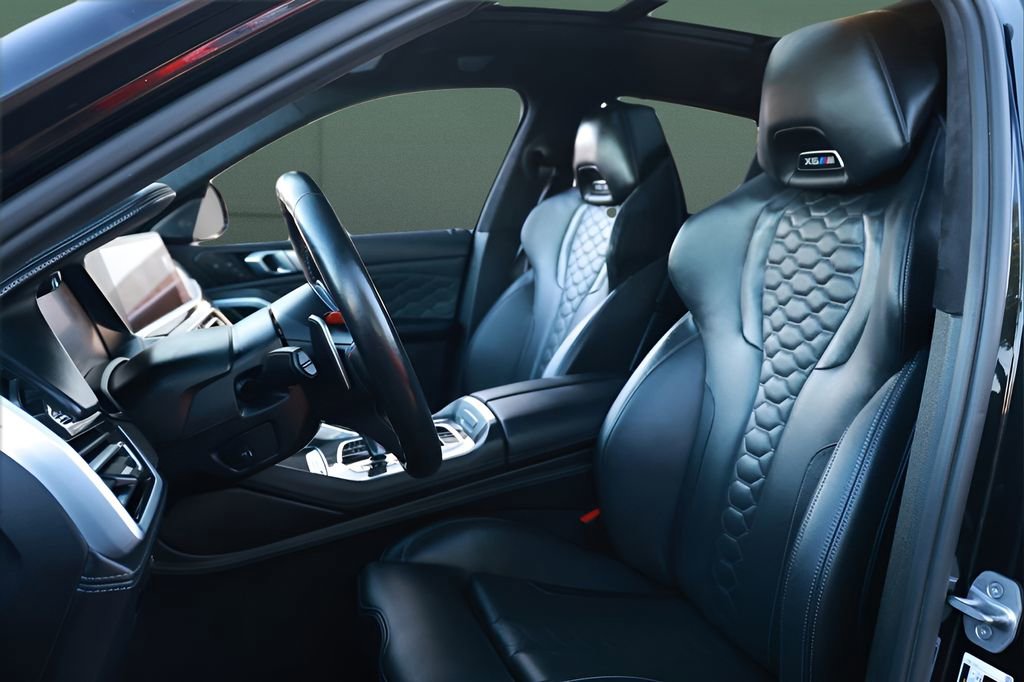 Used 2023 BMW X6 M w/ Competition Package AWD/4WD image 2