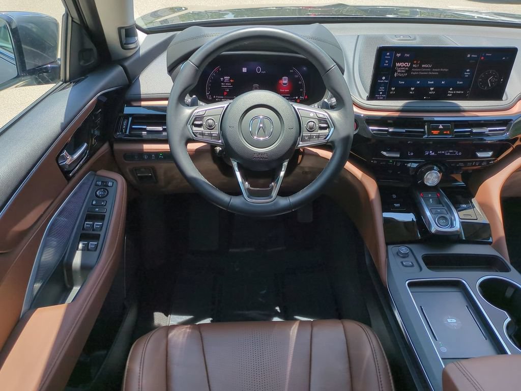 Certified 2025 Acura MDX FWD w/ Technology Package image 16
