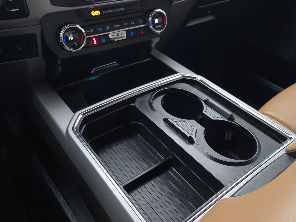 Used 2022 Ford F250 Lariat w/ Chrome Package image 26