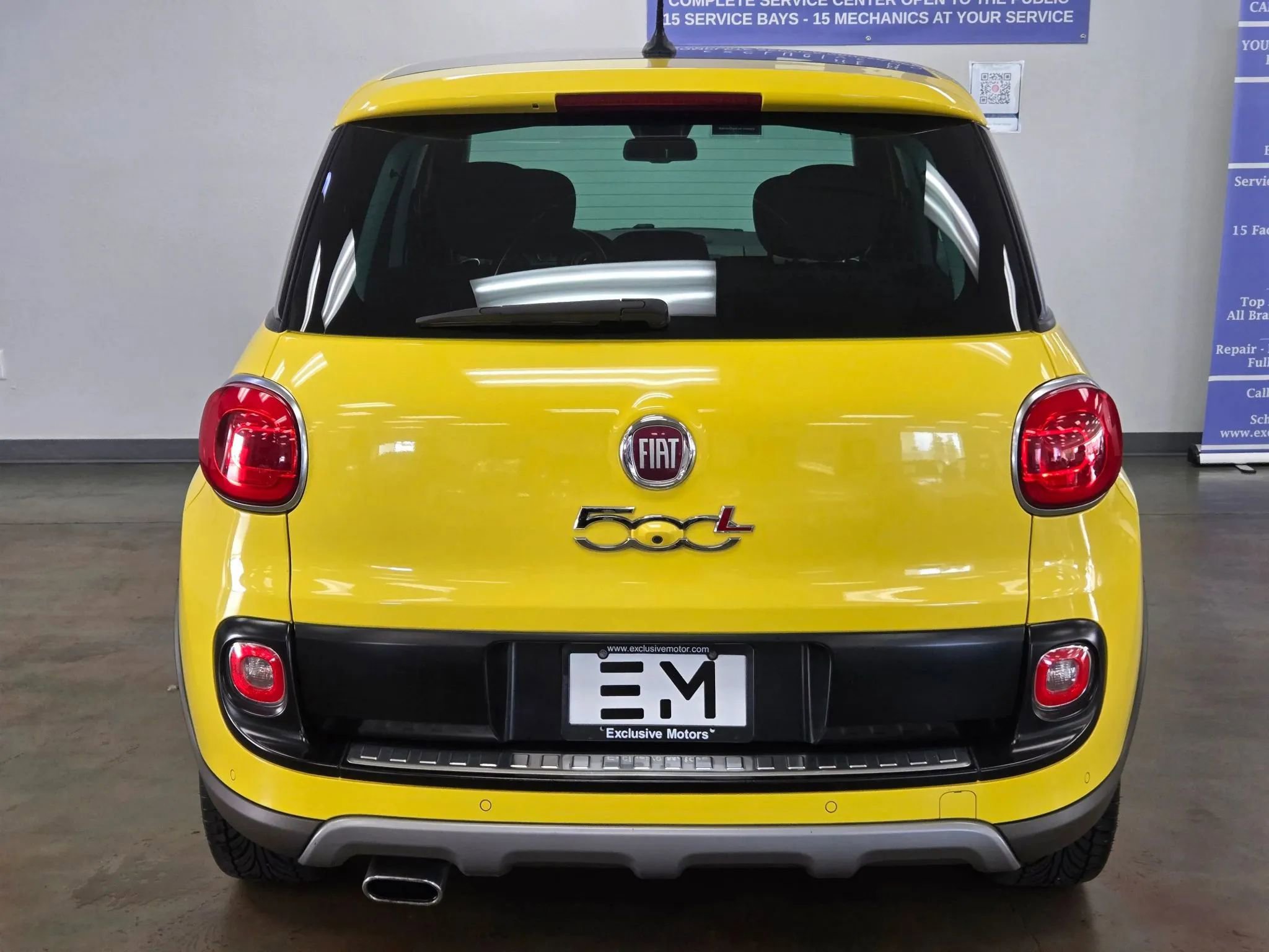 Used 2014 FIAT 500L Trekking w/ Popular Equipment Group image 9