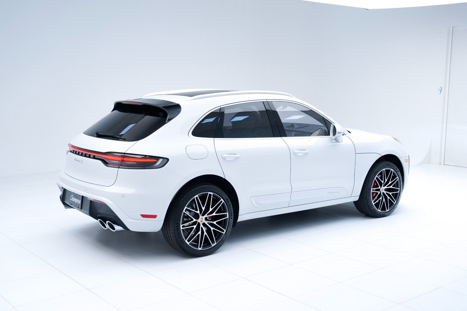 New 2026 Porsche Macan S AWD/4WD image 9