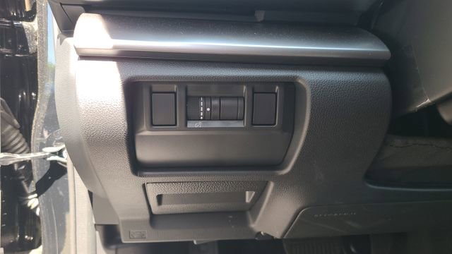 Used 2025 Subaru Impreza 2.0i AWD/4WD image 12