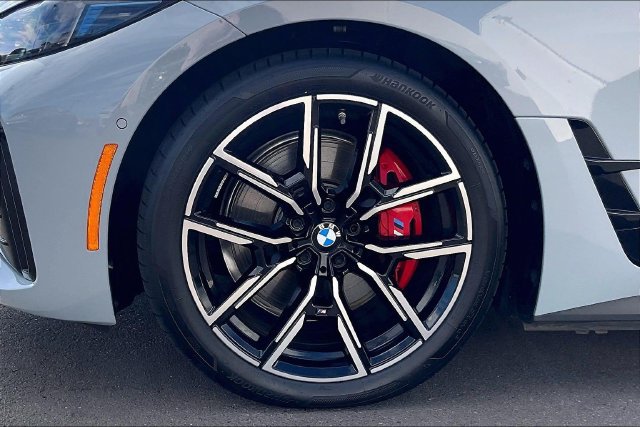 Used 2025 BMW i4 eDrive40 w/ M Sport Package RWD image 10