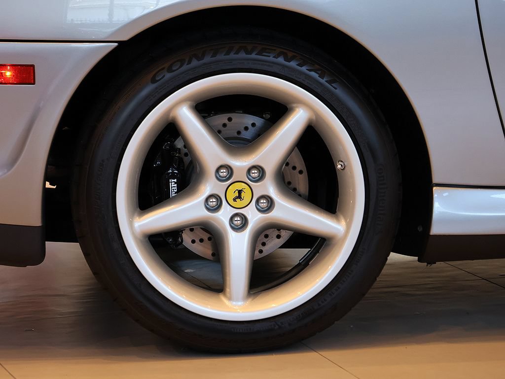 Used 1999 Ferrari 550 Maranello Coupe RWD image 42