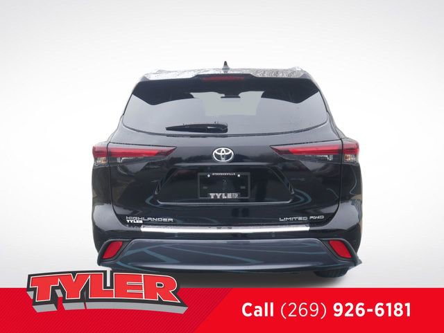 Used 2024 Toyota Highlander Limited AWD/4WD image 7