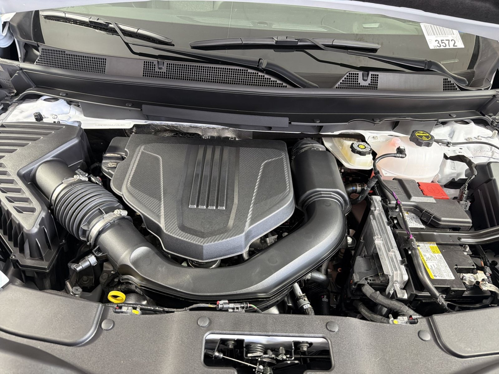 New 2027 Chevrolet Traverse LT w/ Driver Confidence Package FWD image 28