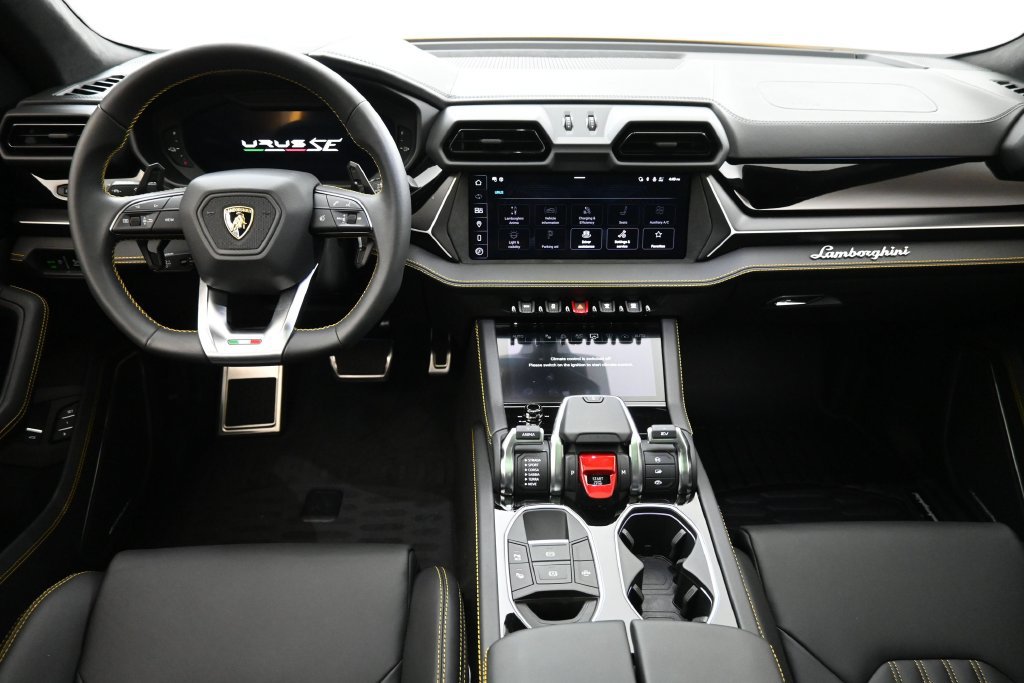 Used 2025 Lamborghini Urus SE AWD/4WD image 6