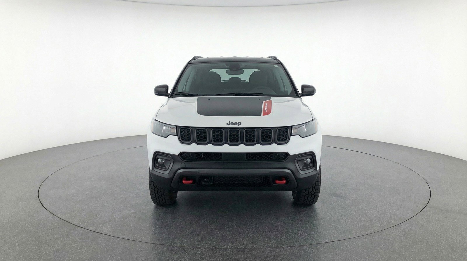 Used 2025 Jeep Compass Trailhawk AWD/4WD image 2