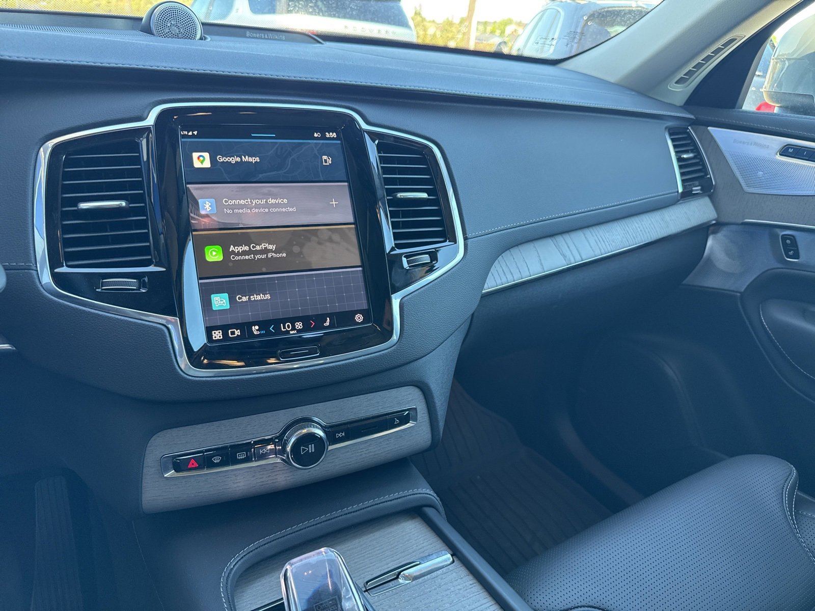 Certified 2025 Volvo XC90 B6 Ultra w/ Protection Package Premier image 26