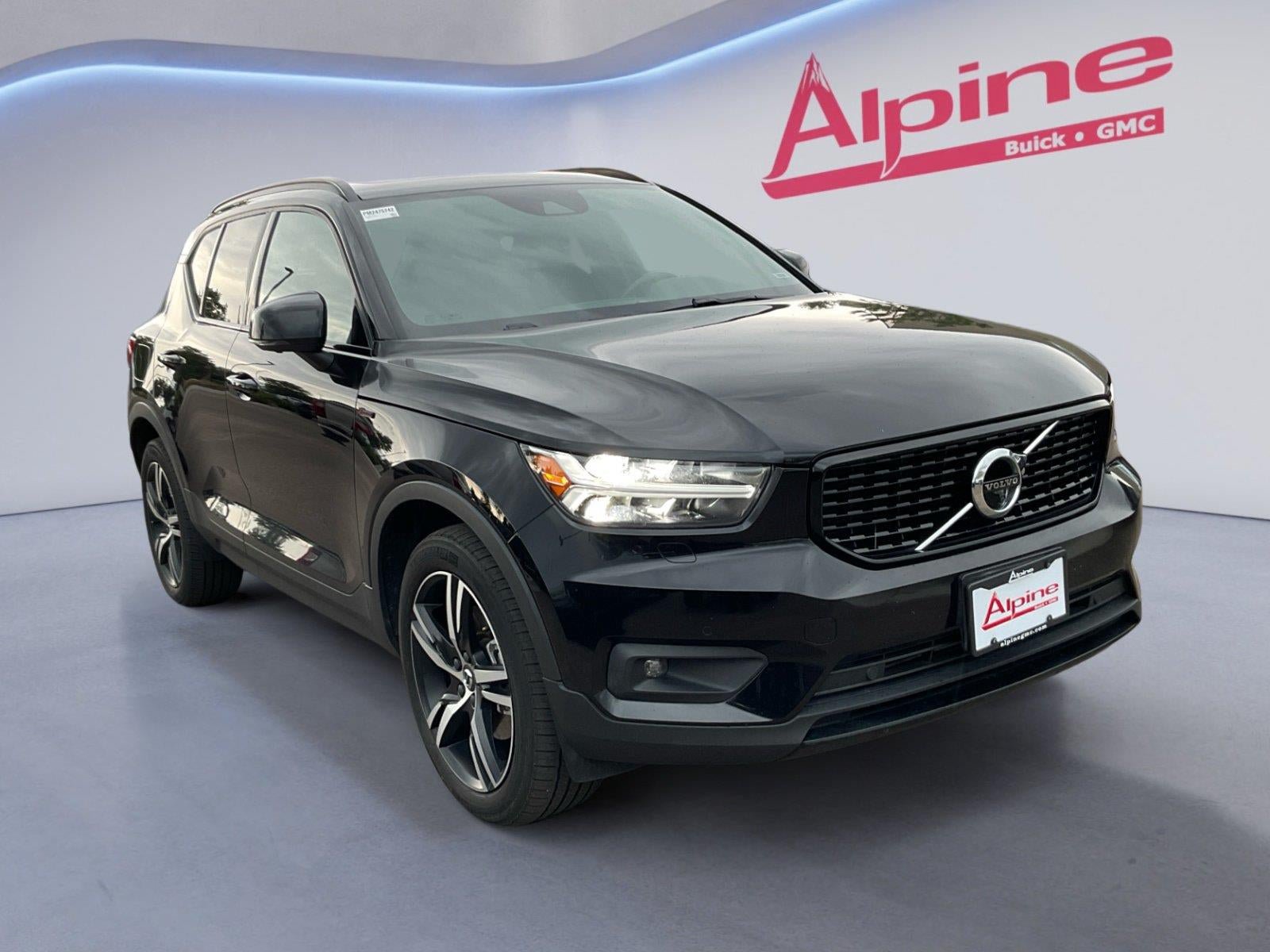 Used 2021 Volvo XC40 T5 R-Design AWD/4WD image 7
