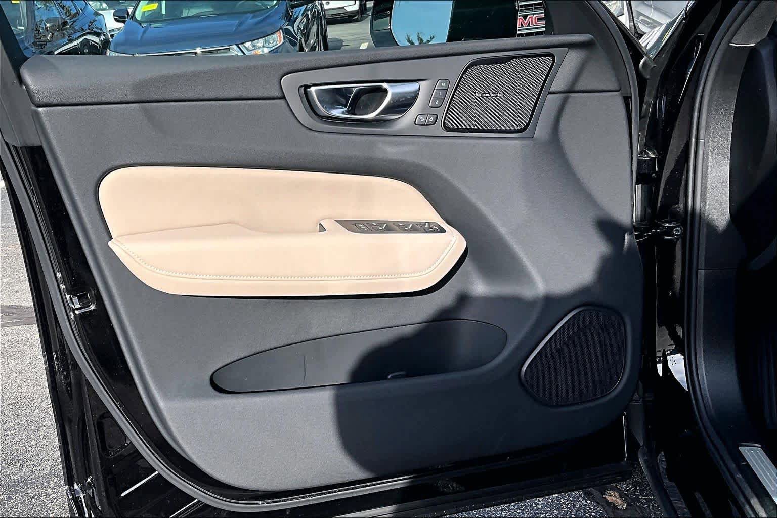 New 2026 Volvo XC60 B5 Plus w/ Protection Package Premier image 11