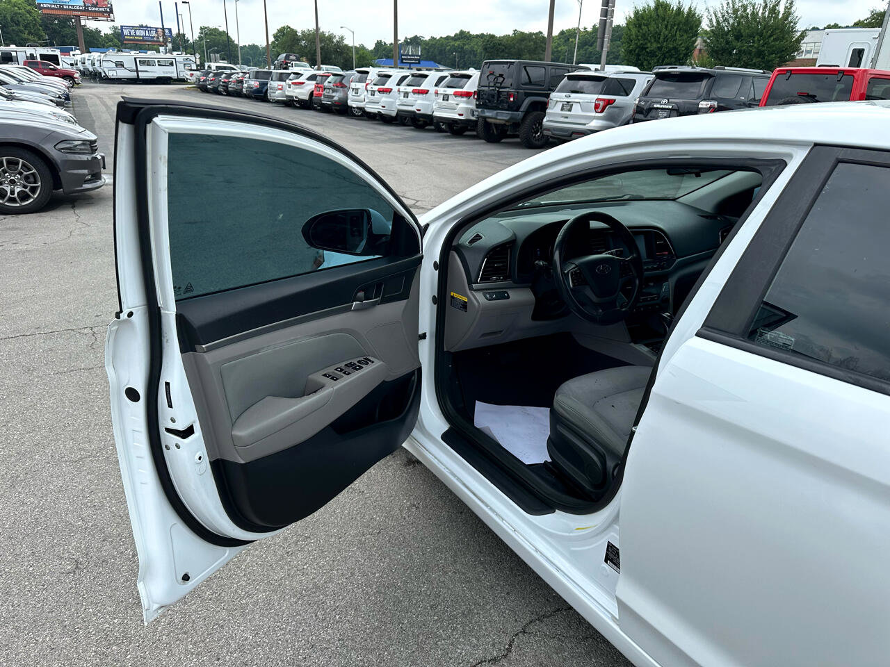 Used 2017 Hyundai Elantra ECO image 15