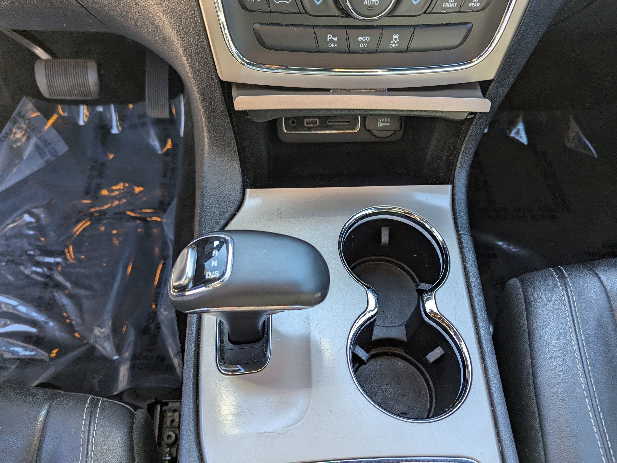 Used 2015 Jeep Grand Cherokee Limited image 25