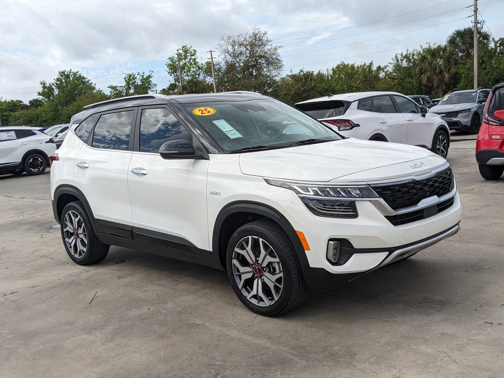 Certified 2023 Kia Seltos SX AWD/4WD image 2