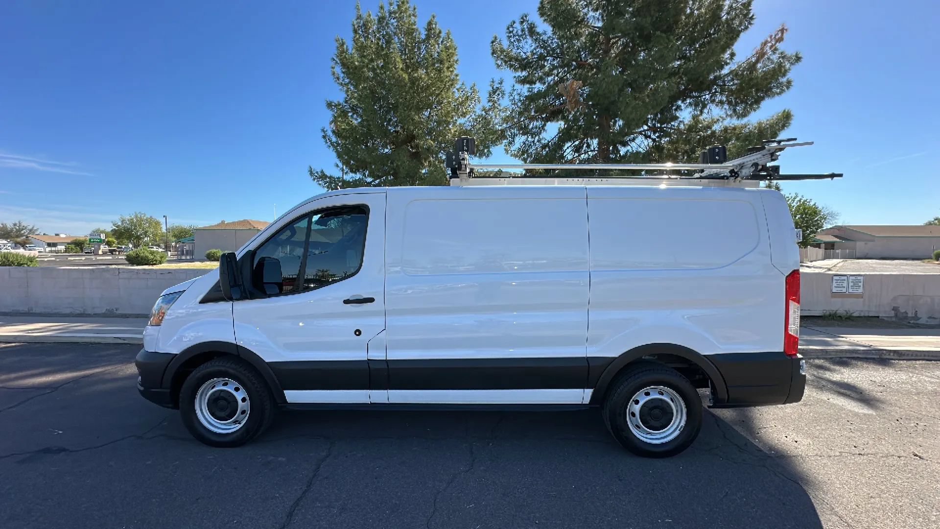 Used 2021 Ford Transit 150 Low Roof RWD image 1