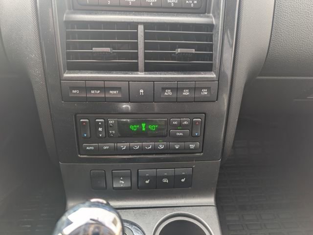 Used 2010 Ford Explorer Sport Trac Limited image 13