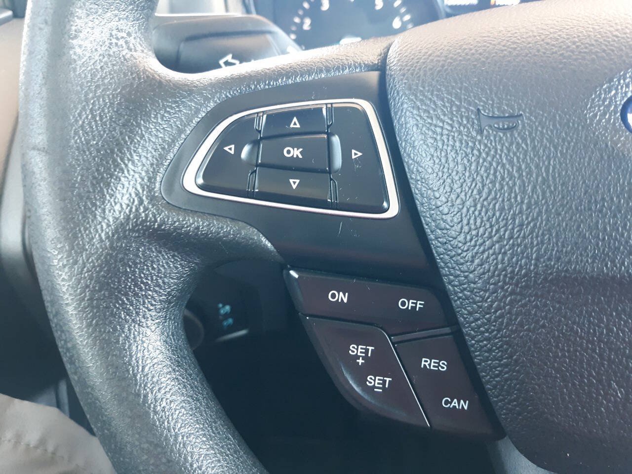 Used 2018 Ford Focus SEL FWD image 14