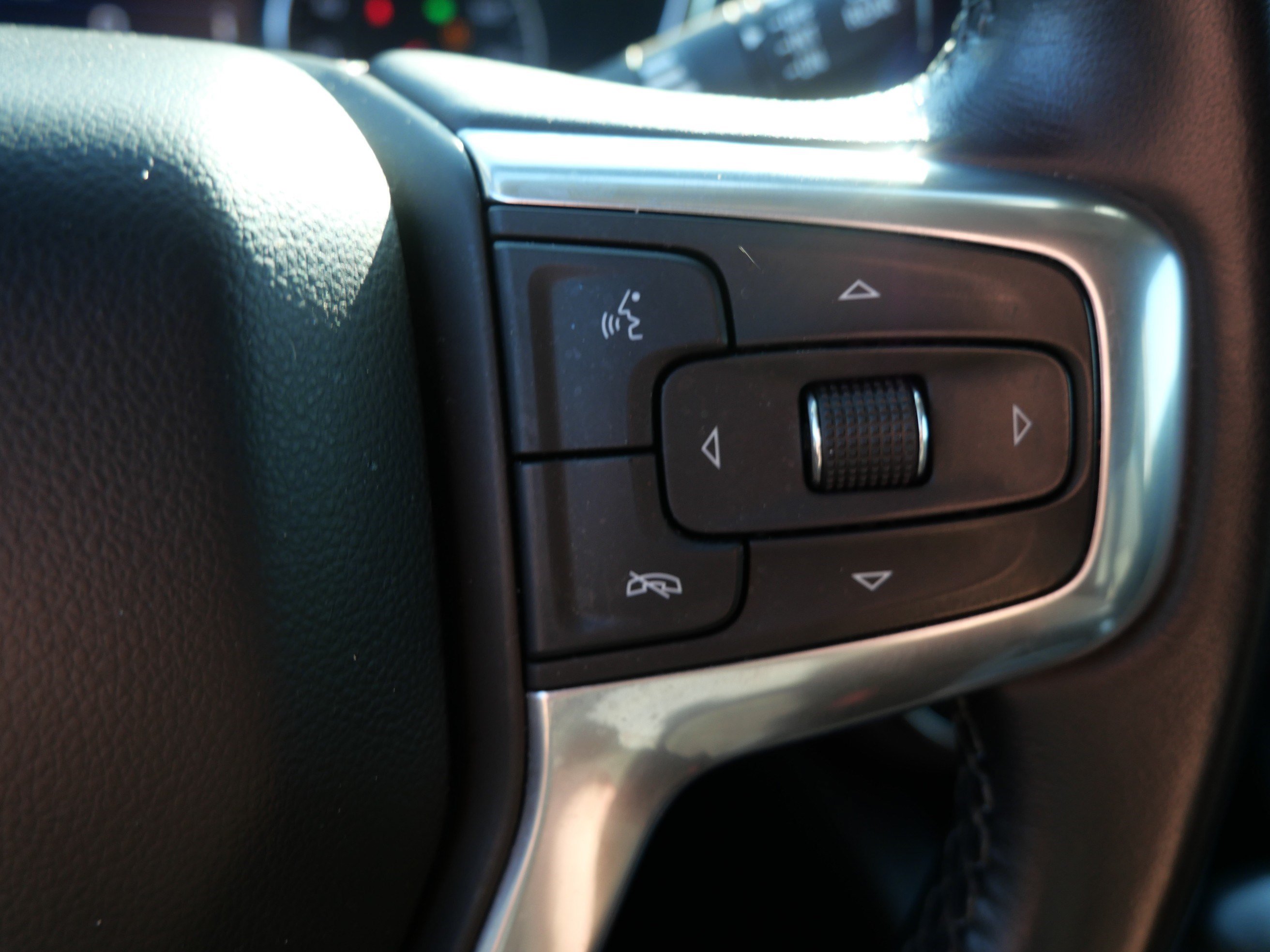 Used 2020 Chevrolet Blazer LT AWD/4WD image 25