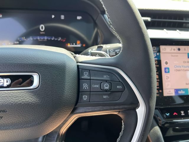 New 2026 Jeep Grand Cherokee Limited w/ Limited Altitude Package AWD/4WD image 18