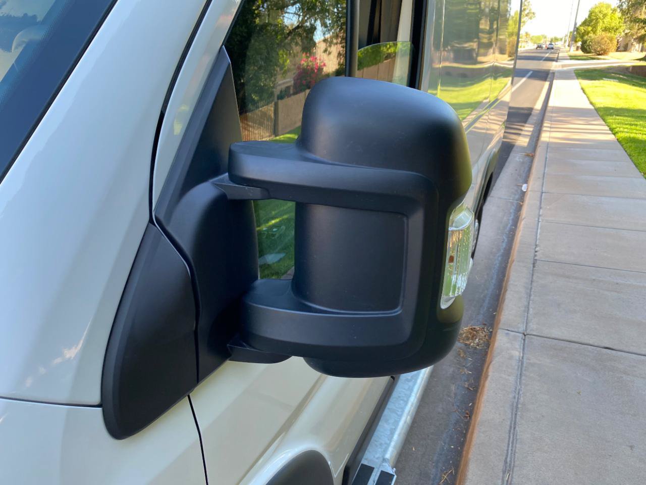Used 2025 RAM ProMaster 2500 w/ U-Haul Equipment Group FWD image 15