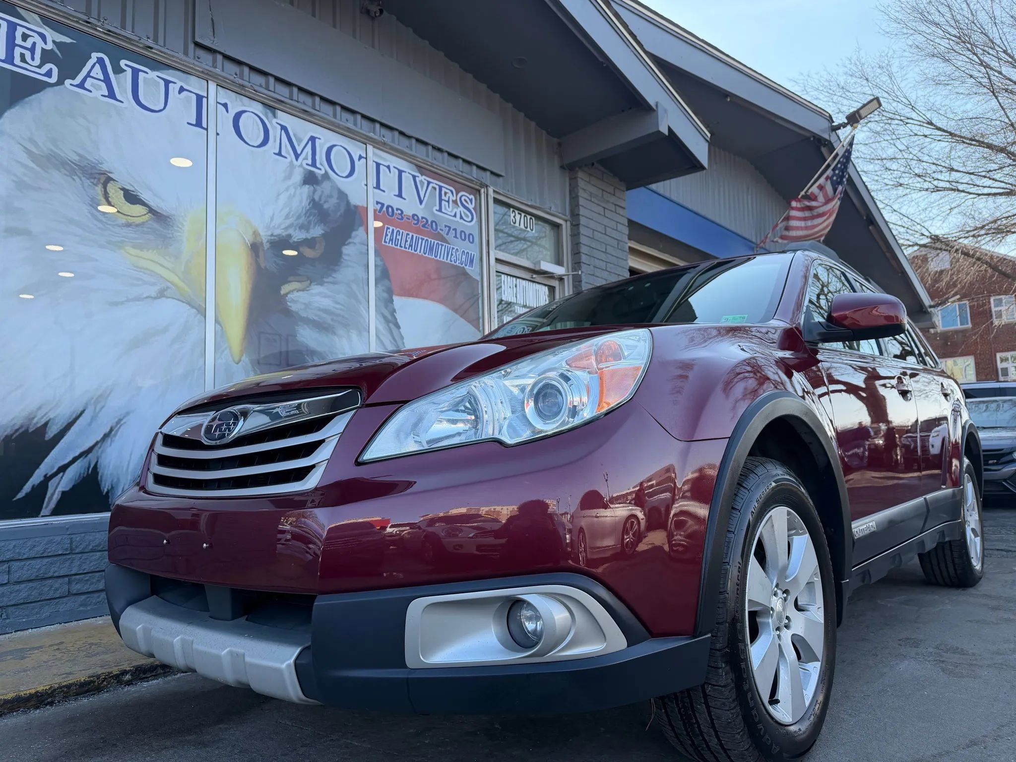 Used 2011 Subaru Outback 2.5i Limited image 7