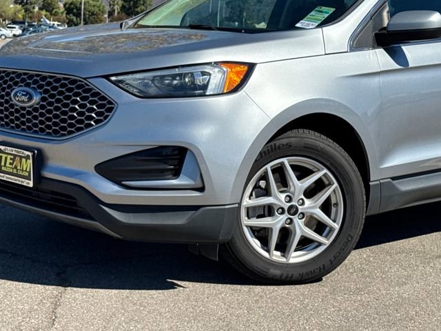 Used 2023 Ford Edge SEL image 4