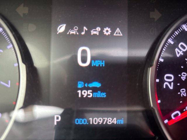 Used 2020 Toyota RAV4 XLE Premium FWD image 11