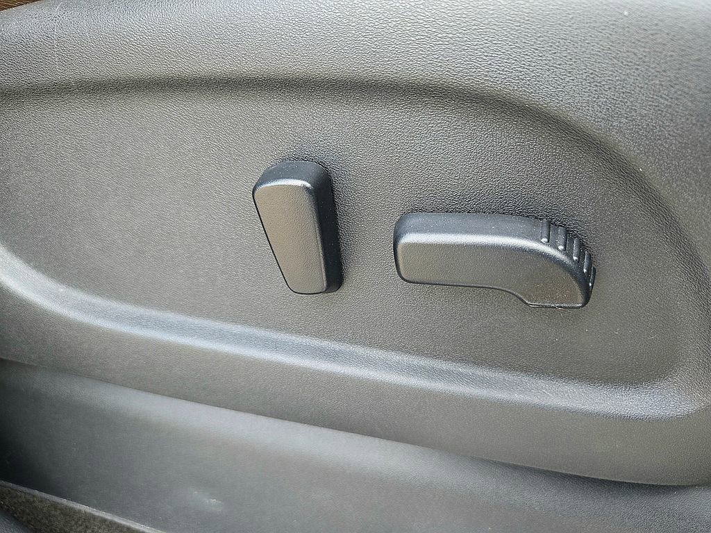 Used 2018 Nissan Titan Platinum Reserve w/ Platinum Utility Package image 27