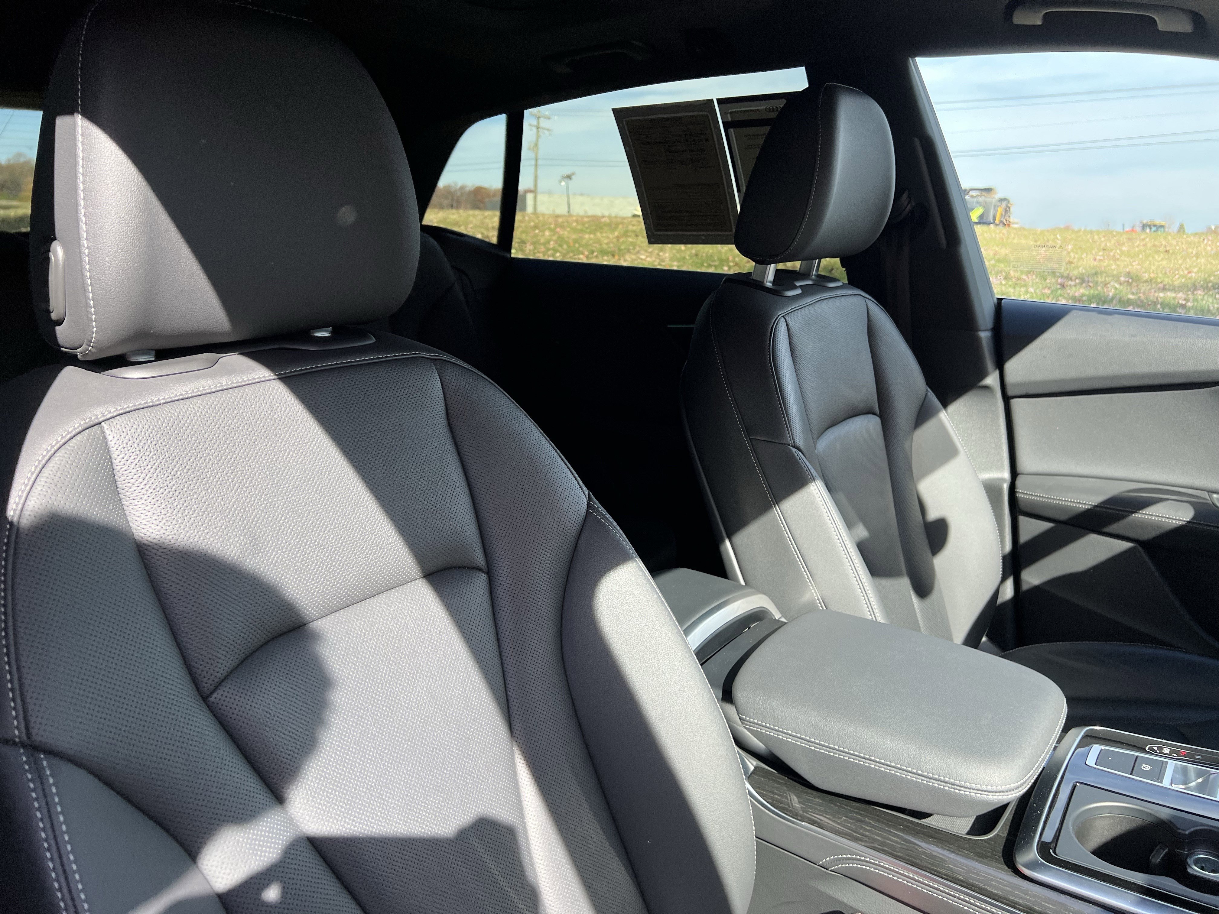 Used 2023 Audi Q8 Premium Plus image 35