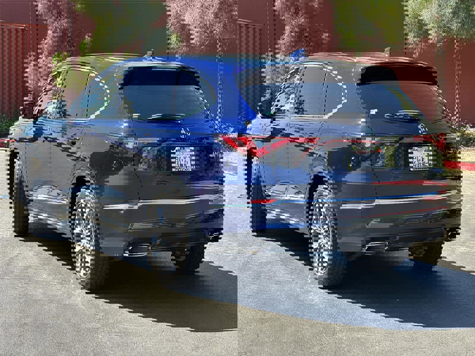 Used 2023 Acura MDX FWD w/ Technology Package image 4