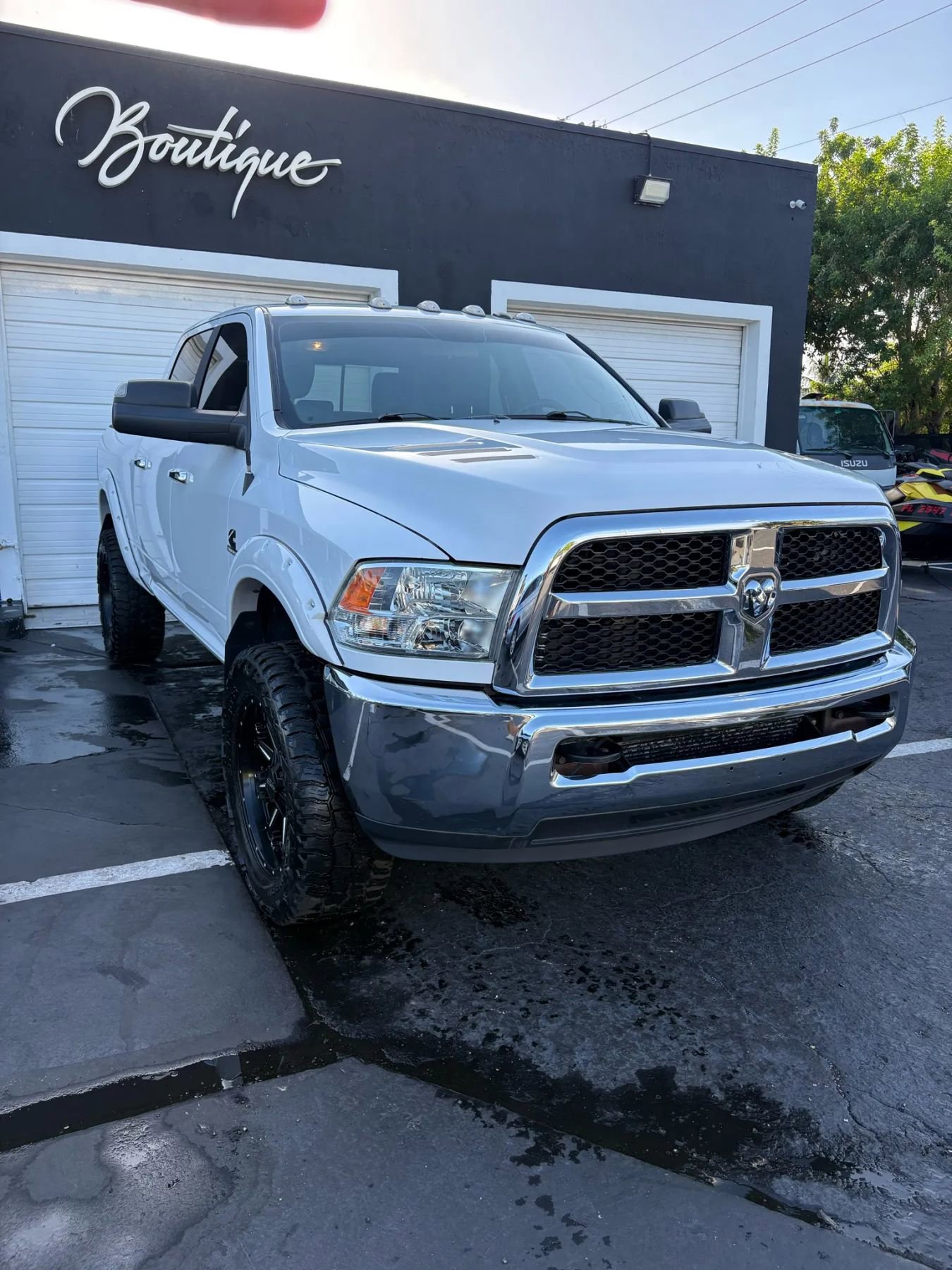 Used 2018 RAM 2500 SLT image 4