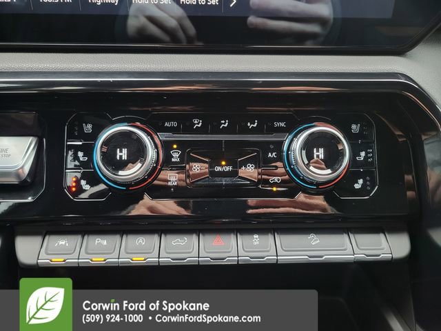 Used 2023 GMC Sierra 1500 AT4 image 32