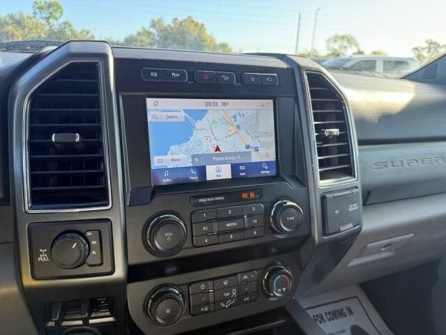 Used 2020 Ford F250 XLT w/ XLT Premium Package AWD/4WD image 17