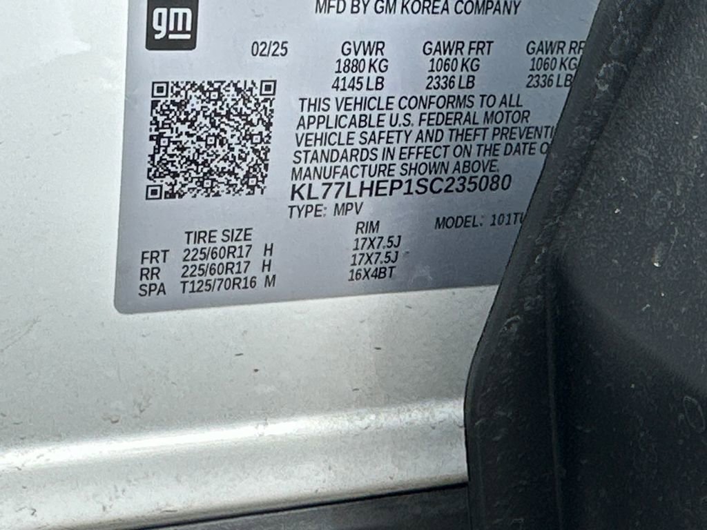 Used 2025 Chevrolet Trax LT w/ LT Convenience Package FWD image 32