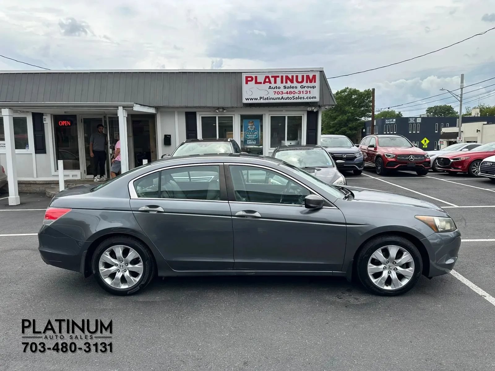 Used 2010 Honda Accord EX-L image 2