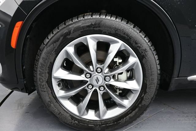 Used 2022 Dodge Durango SXT w/ Anodized Platinum Package AWD/4WD image 25