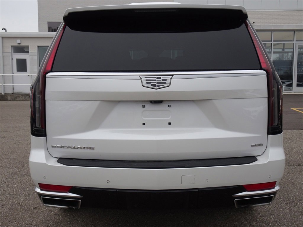 Certified 2023 Cadillac Escalade ESV Premium Luxury Platinum w/ LPO, Radiant Package image 4