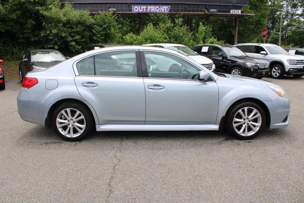 Used 2013 Subaru Legacy 2.5i Limited AWD/4WD image 6