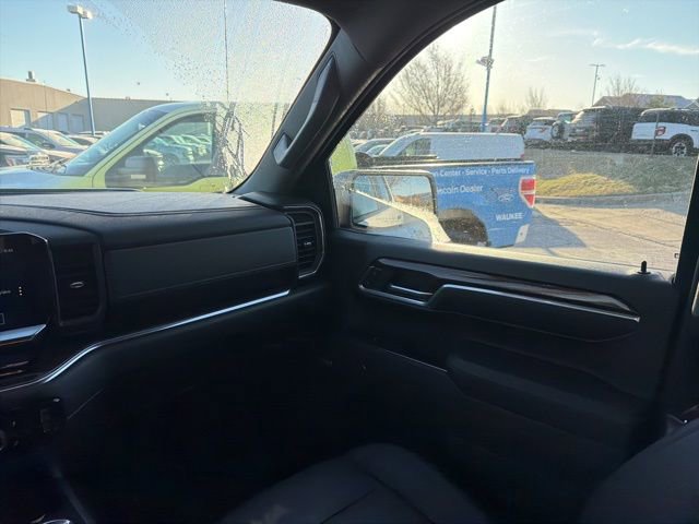 Used 2024 Chevrolet Silverado 1500 RST w/ Redline Edition image 17