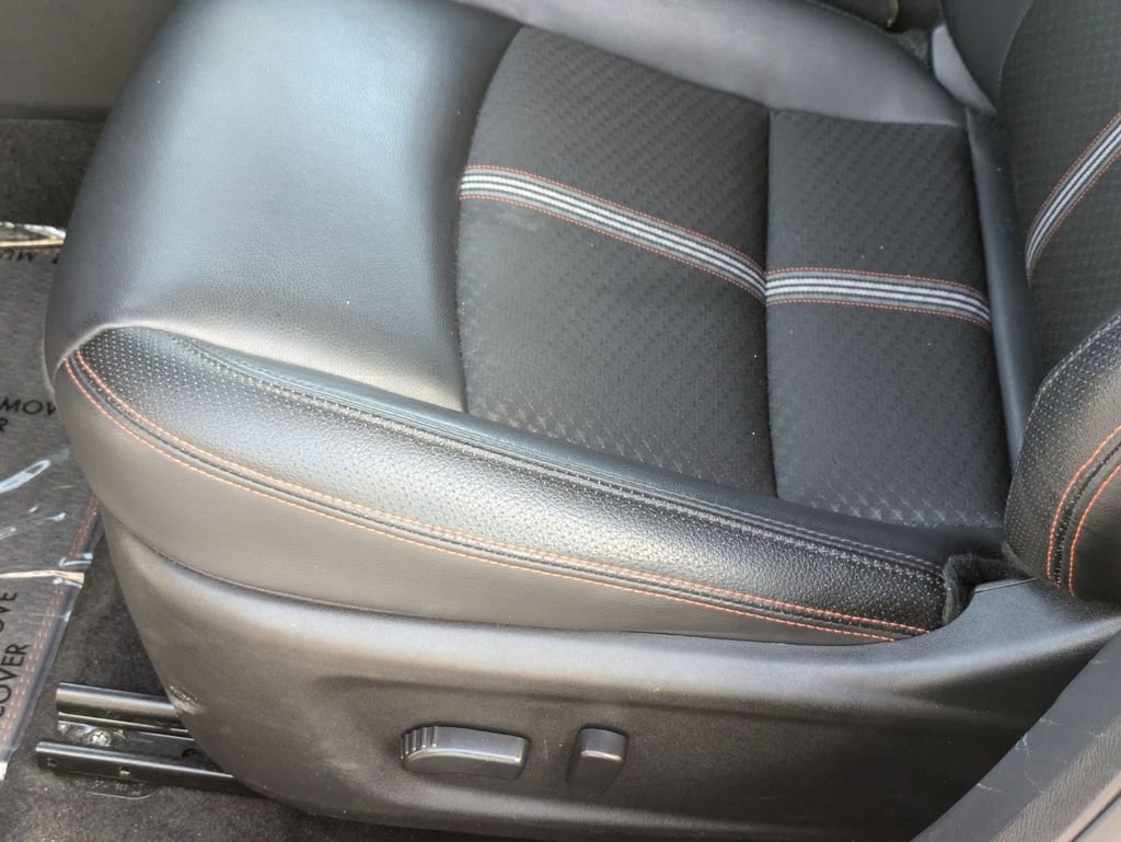 Used 2025 Nissan Altima 2.5 SR image 15