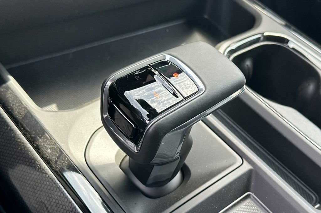 New 2026 Chevrolet Silverado 1500 ZR2 w/ Dark Appearance Package AWD/4WD image 21