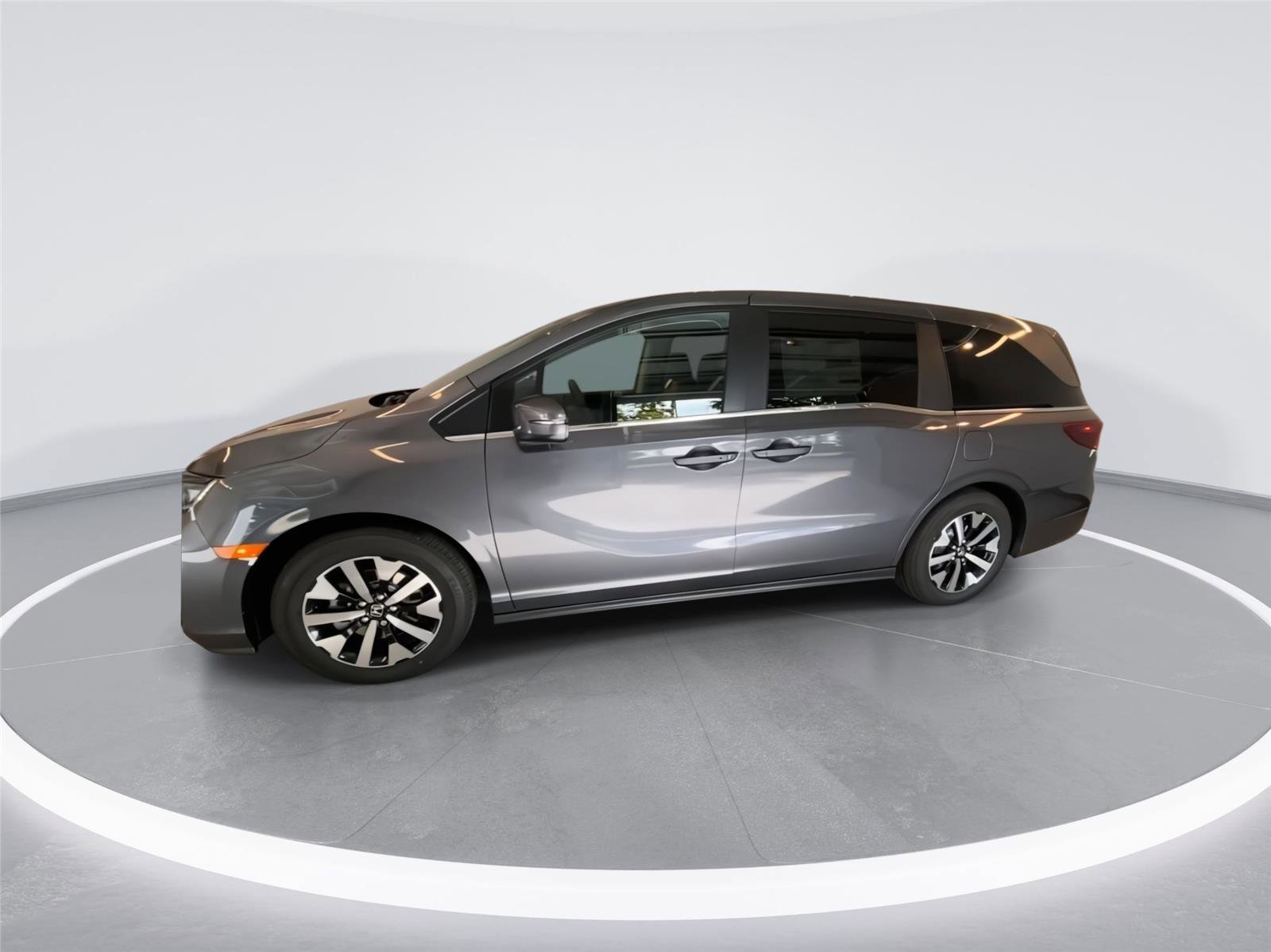 New 2025 Honda Odyssey EX-L image 4