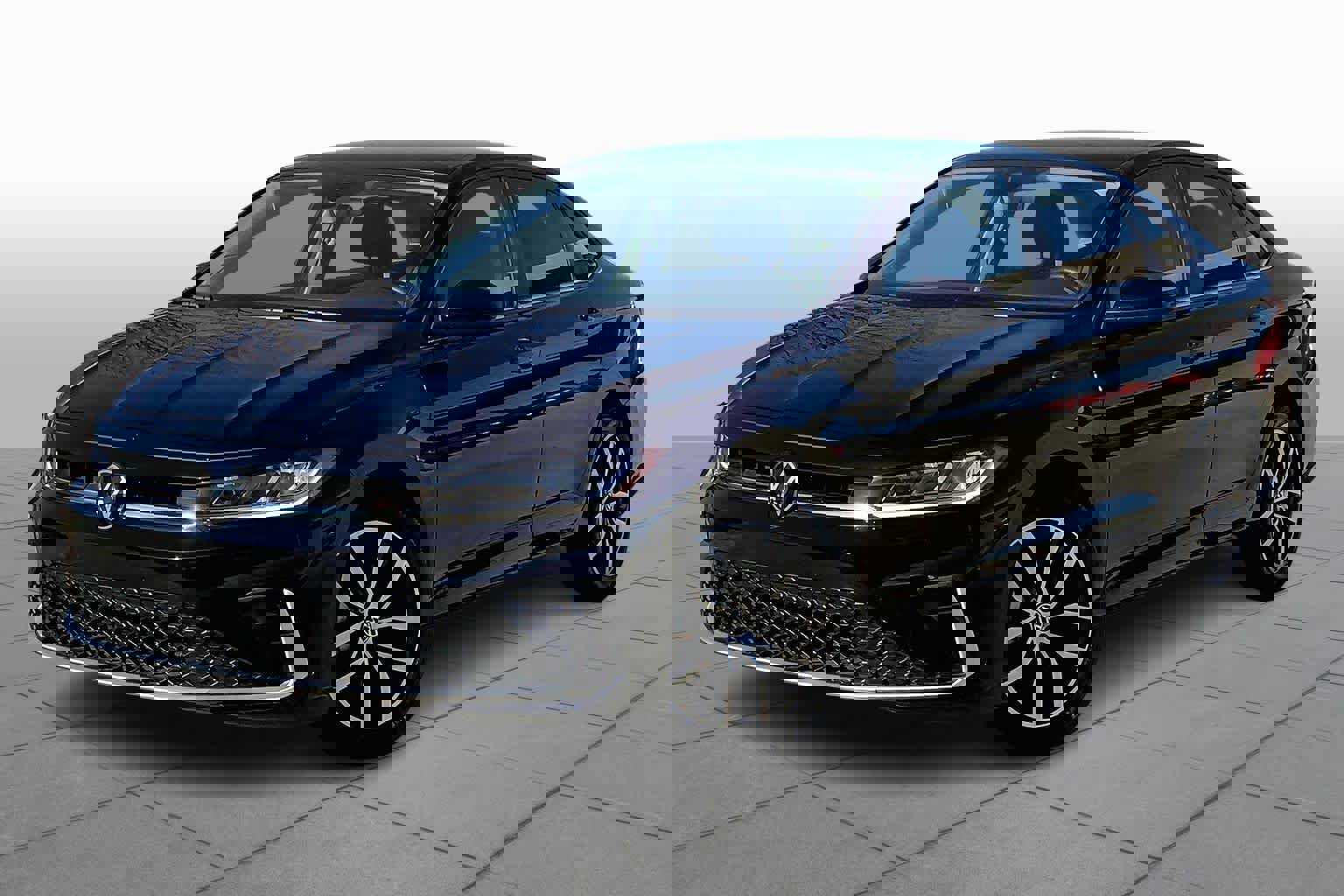 Used 2025 Volkswagen Jetta SE image 1