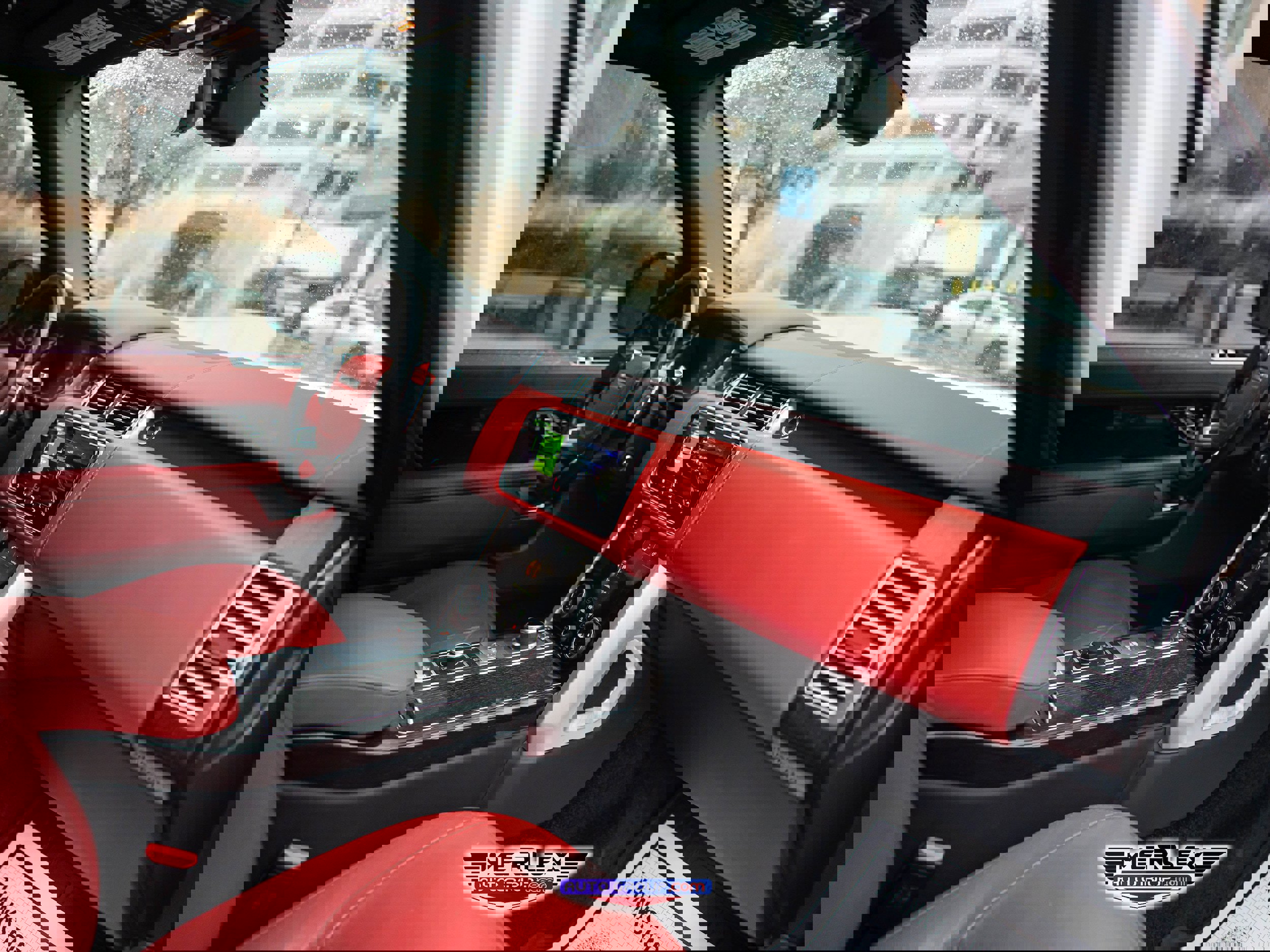 Used 2021 Land Rover Range Rover Autobiography image 15