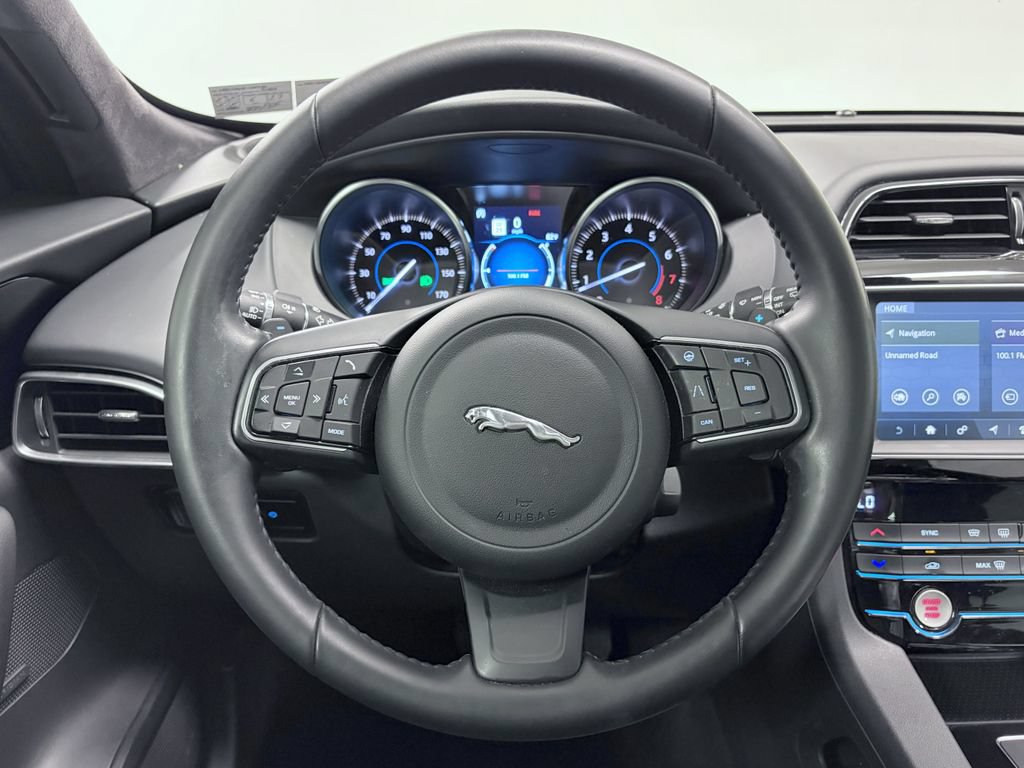 Used 2020 Jaguar F-PACE Premium AWD/4WD image 19