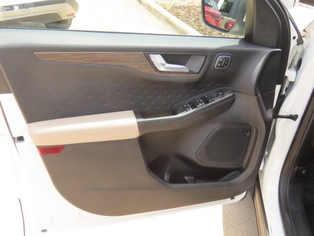 Used 2020 Ford Escape Titanium AWD/4WD image 23