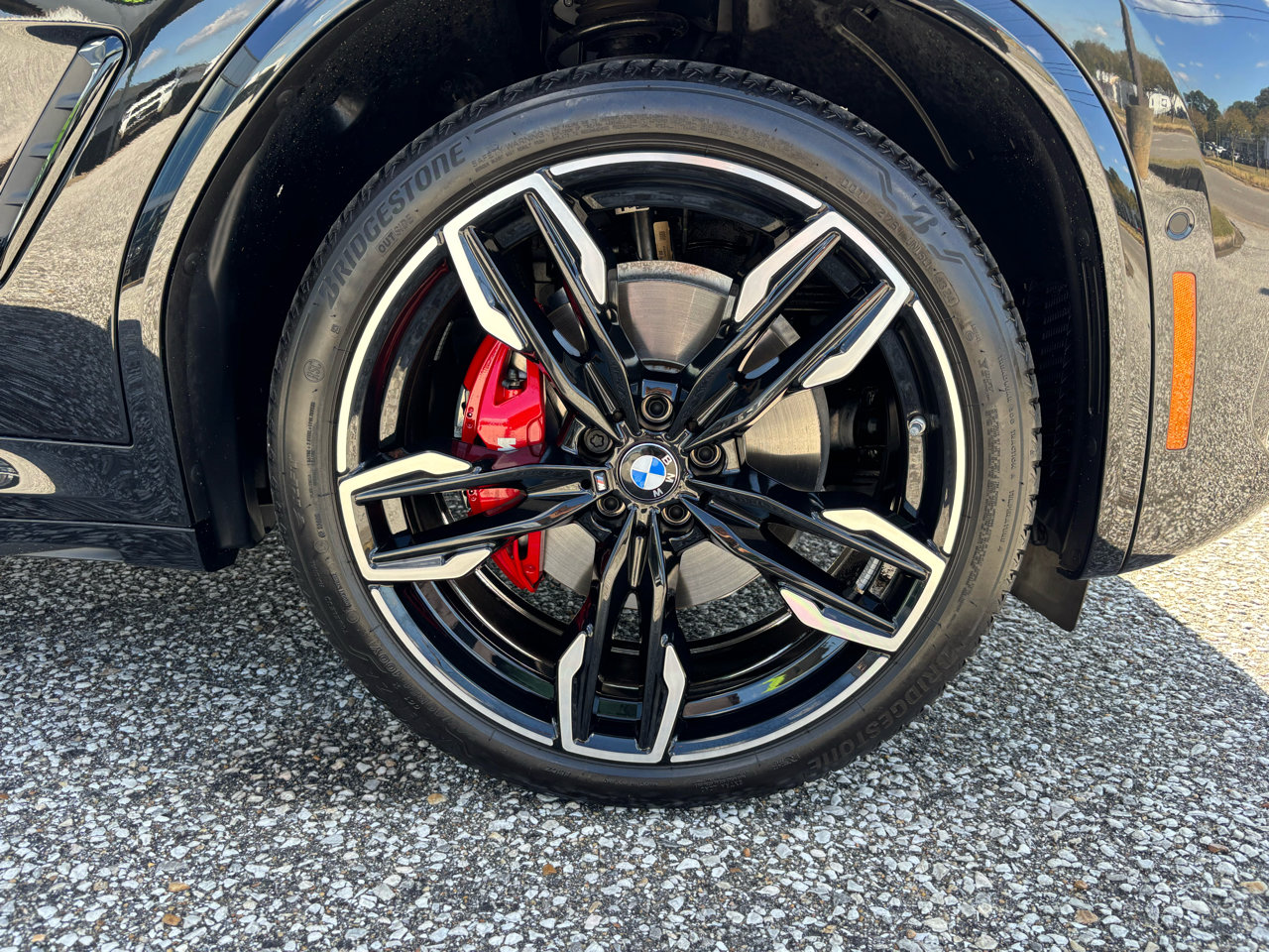 Used 2025 BMW X4 M40i w/ Premium Package image 34