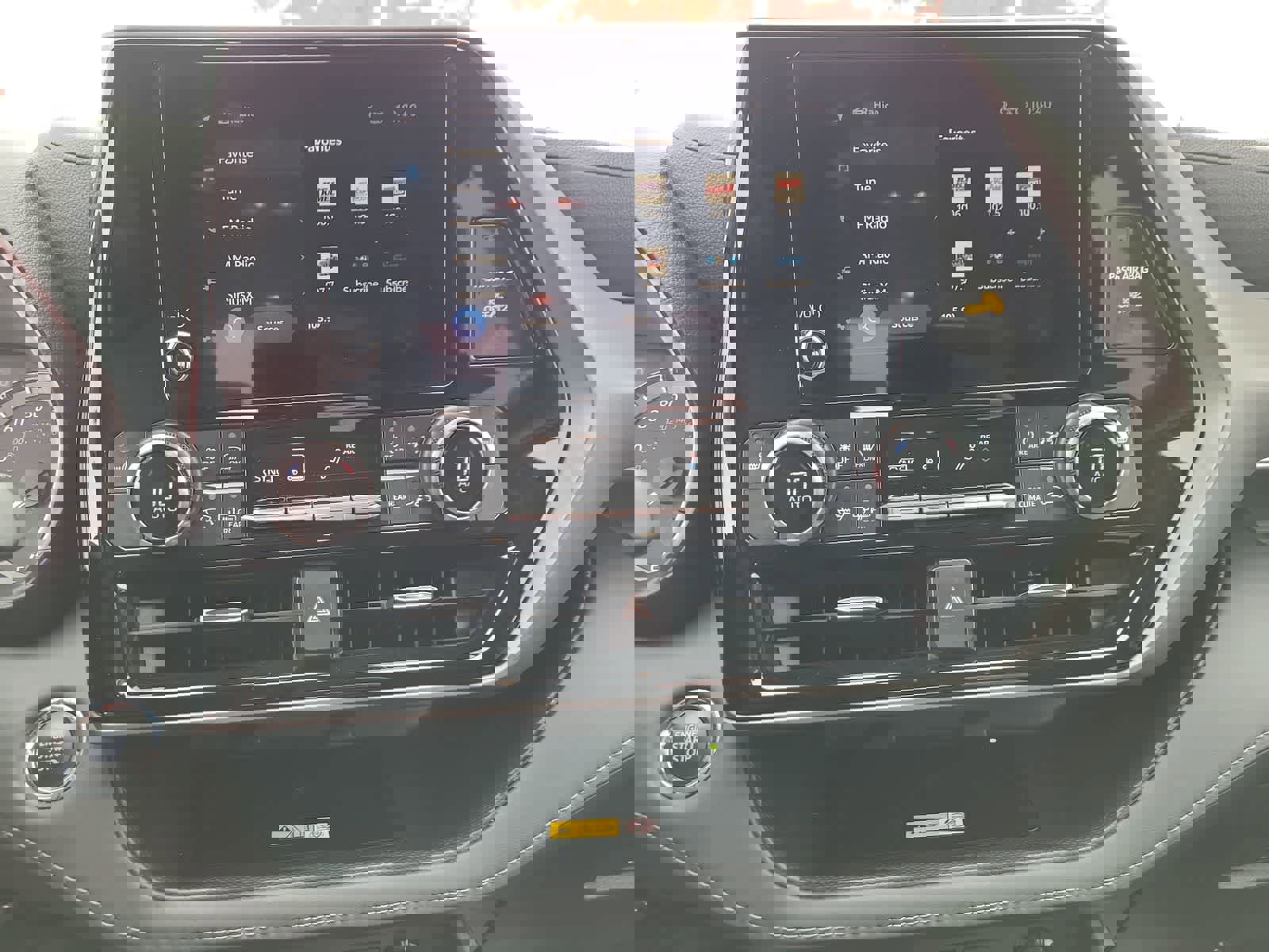 Used 2023 Toyota Highlander XLE image 24