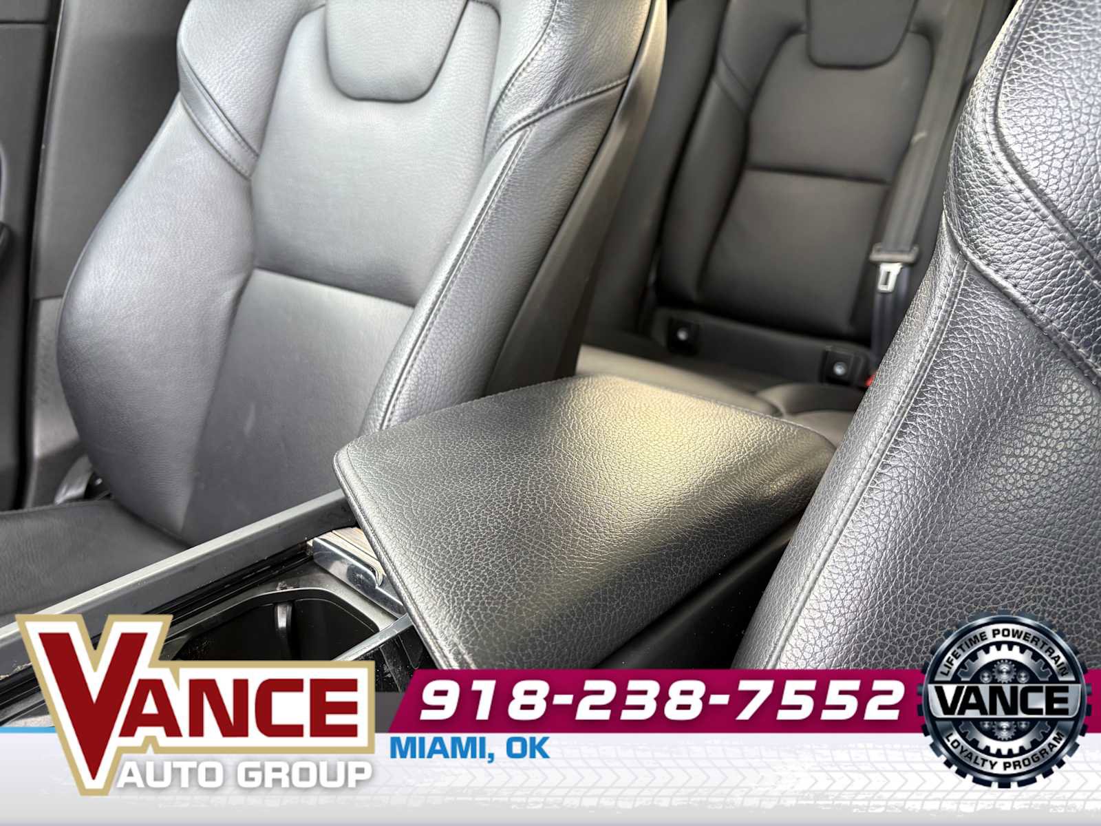 Used 2018 Volvo XC60 T6 Inscription w/ Advanced Package image 34