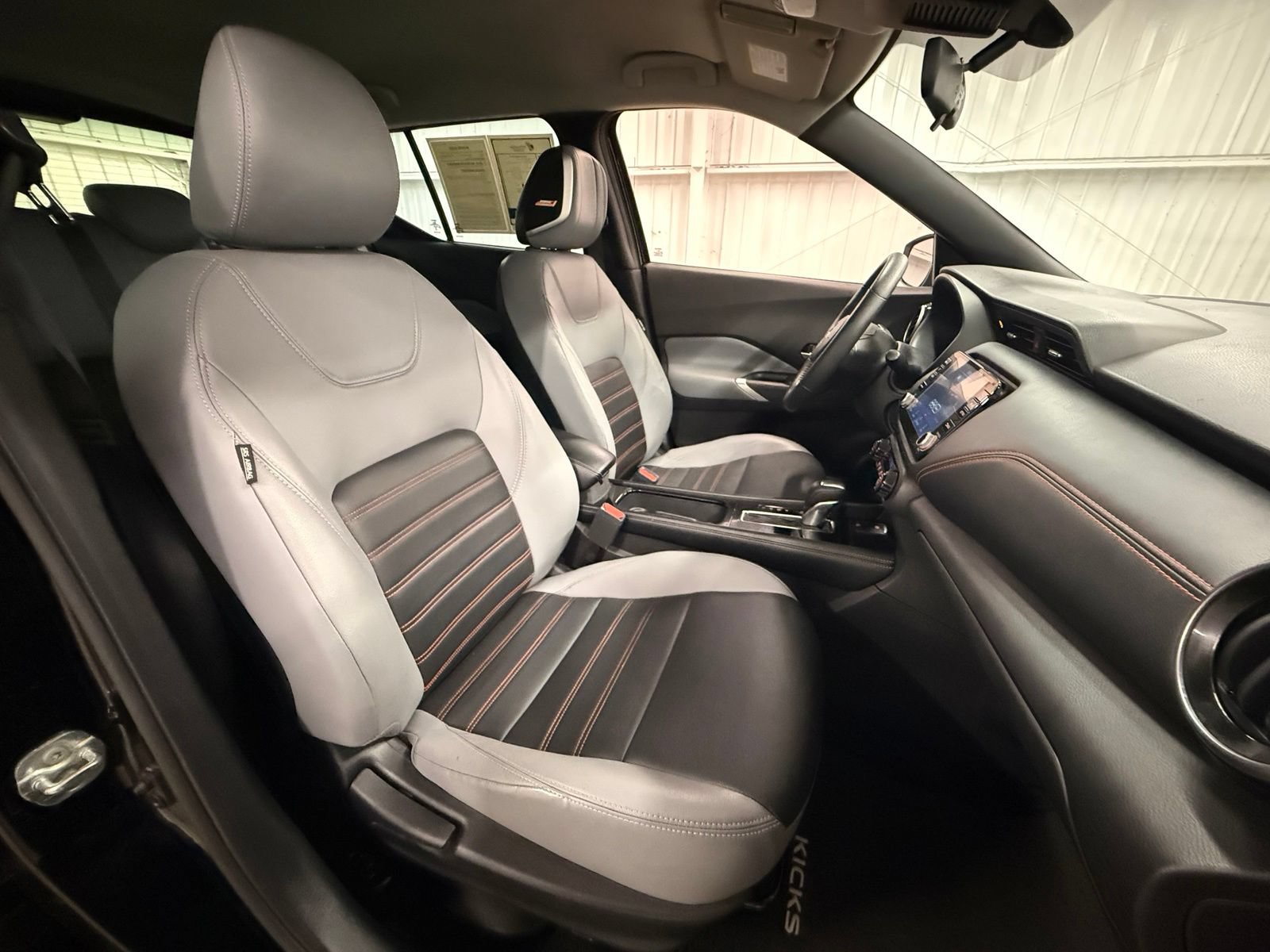 Used 2024 Nissan Kicks SR w/ SR Premium Package FWD image 24